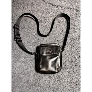 Coach Vintage Leather Crossbody - Black - Turnbuckle - Used